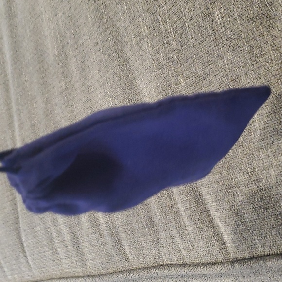 Tory Burch Earrings - Picture 4 of 5